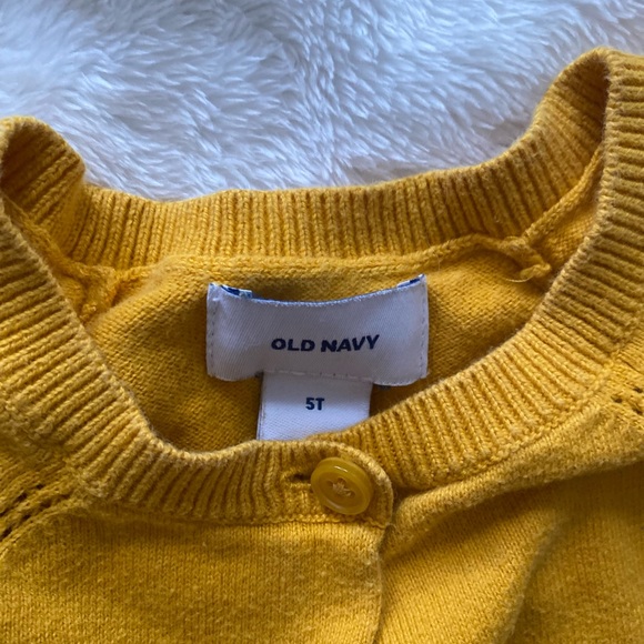 Old navy girls cardigan size 5T. Golden yellow. - Picture 2 of 2